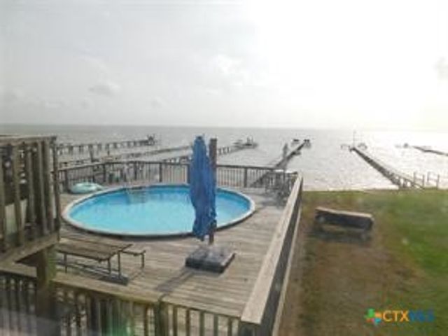 739 Marshall Johnson Avenue, Port Lavaca, TX 77979