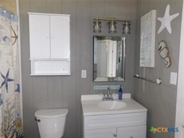 739 Marshall Johnson Avenue, Port Lavaca, TX 77979
