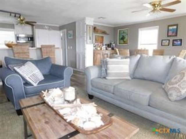 739 Marshall Johnson Avenue, Port Lavaca, TX 77979