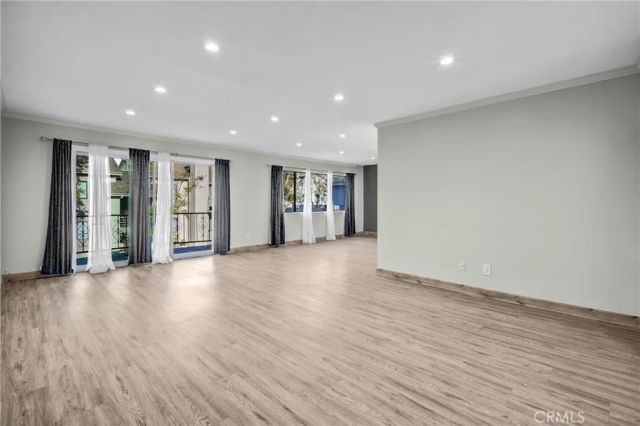 972 E California 304, Pasadena, CA 91106