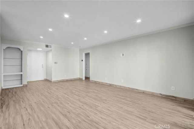 972 E California 304, Pasadena, CA 91106