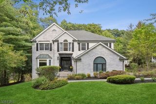 2 Brannick Dr, Madison Boro, NJ 07940