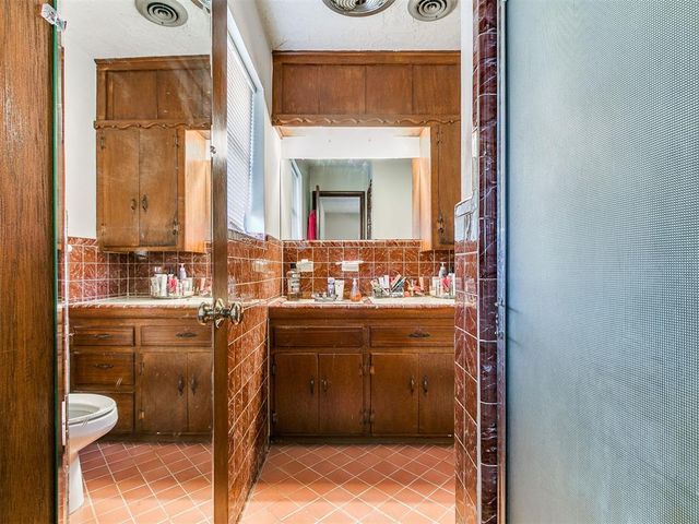 118 S Mercedes Drive, Norman, OK 73069