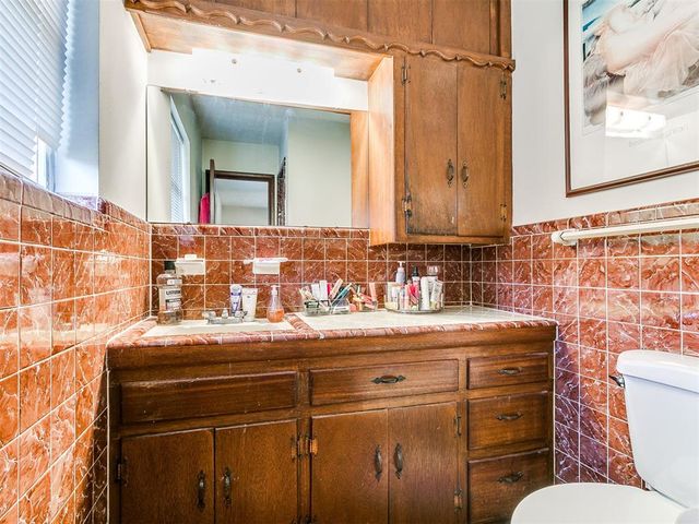 118 S Mercedes Drive, Norman, OK 73069