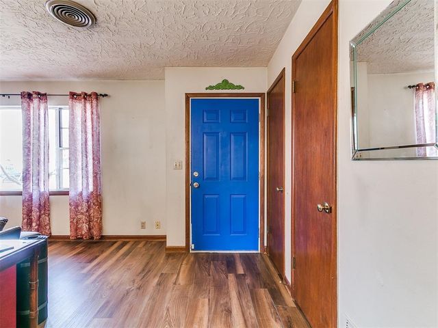 118 S Mercedes Drive, Norman, OK 73069