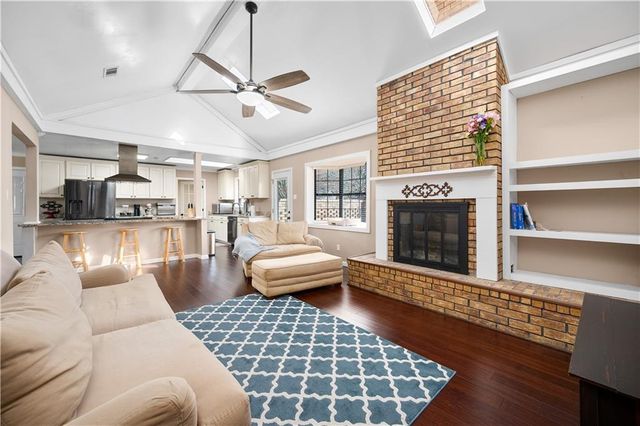 711 TANGLEWOOD Drive, Alexandria, LA 71303