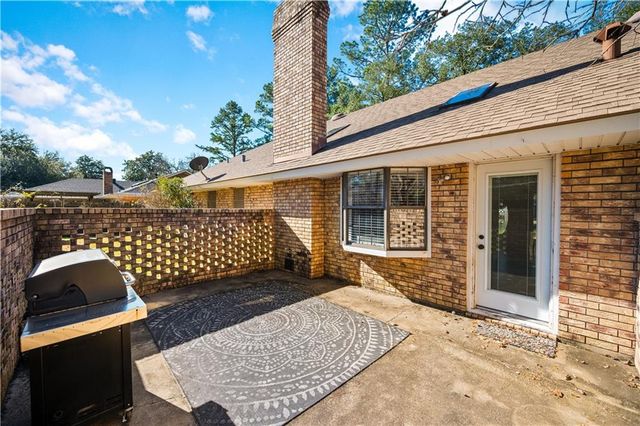 711 TANGLEWOOD Drive, Alexandria, LA 71303