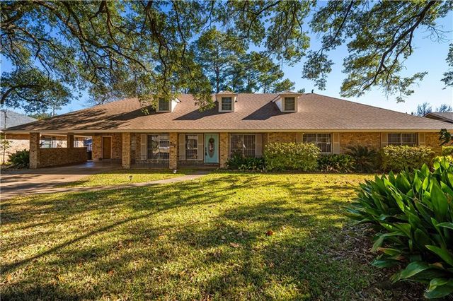 711 TANGLEWOOD Drive, Alexandria, LA 71303