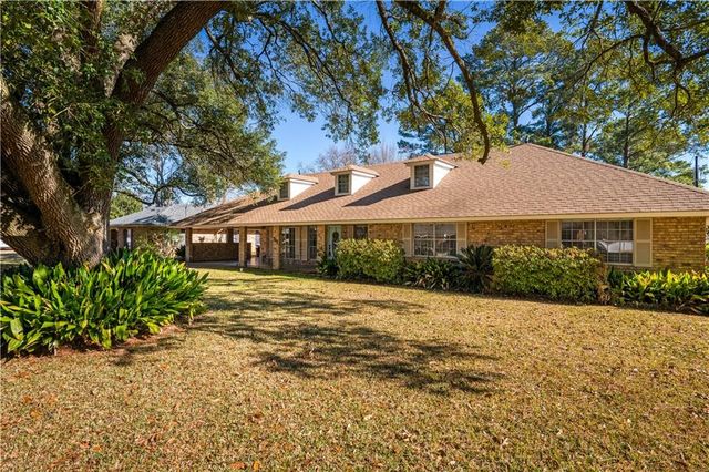 711 TANGLEWOOD Drive, Alexandria, LA 71303