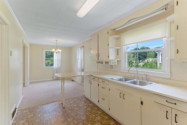 807 Lyman Street, Gaffney, SC 29340