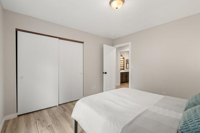 170 Pine Ridge Drive, Grants Pass, OR 97527