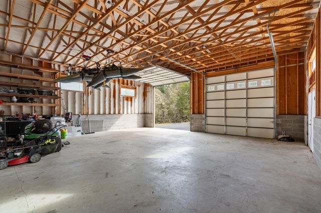 170 Pine Ridge Drive, Grants Pass, OR 97527