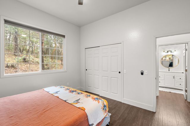 170 Pine Ridge Drive, Grants Pass, OR 97527