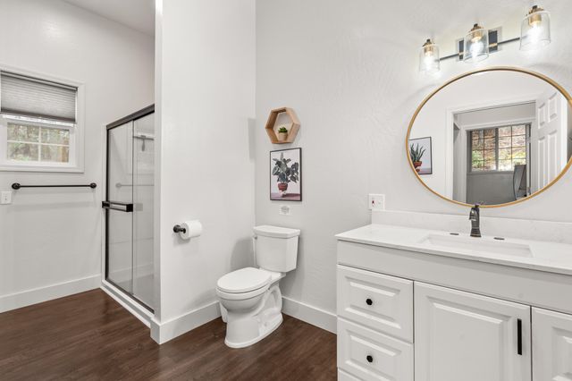 170 Pine Ridge Drive, Grants Pass, OR 97527