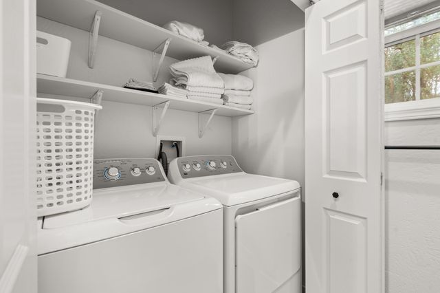 170 Pine Ridge Drive, Grants Pass, OR 97527