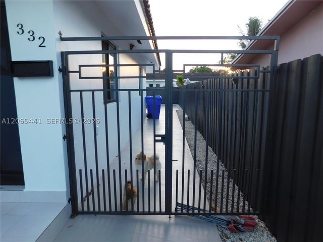 330 NW 43rd Pl 332, Miami, FL 33126