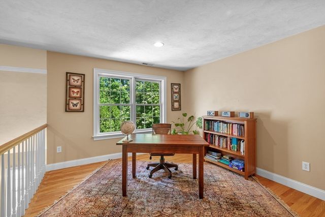 22 Sawyer Ln, Middleton, MA 01949