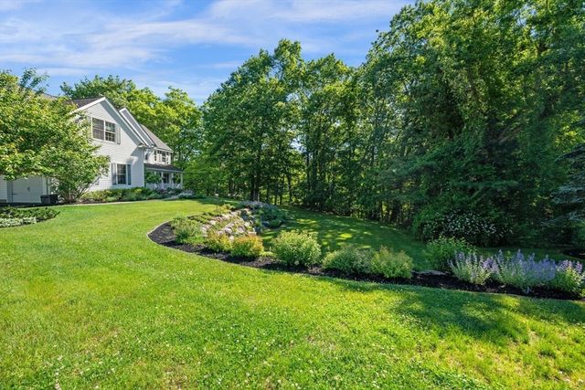 22 Sawyer Ln, Middleton, MA 01949