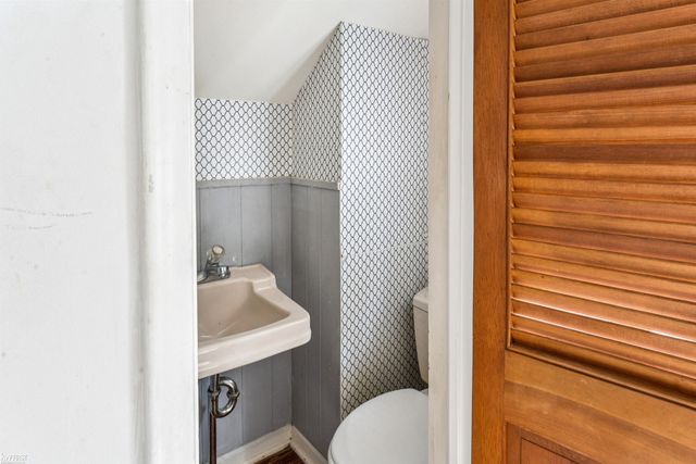 2313 Brookside Drive, Flint, MI 48503