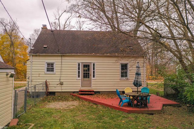 2313 Brookside Drive, Flint, MI 48503