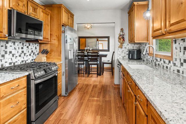 13540 W Dakota STREET, New Berlin, WI 53151