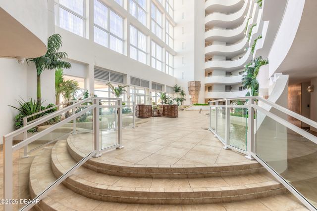 2545 S Atlantic Avenue PH40, Daytona Beach, FL 32118