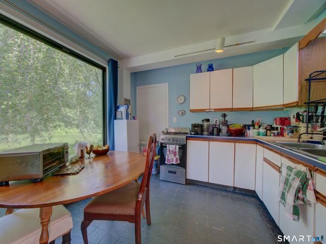 347 New London Turnpike, Stonington, CT 06378
