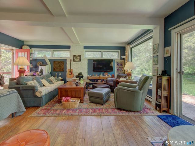 347 New London Turnpike, Stonington, CT 06378