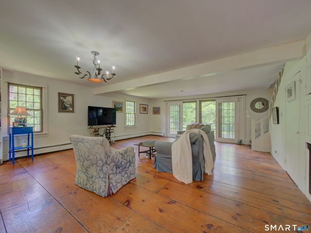 347 New London Turnpike, Stonington, CT 06378