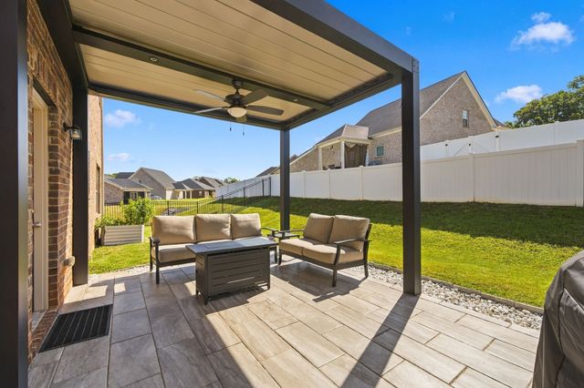 8245 Legacy Way, Pleasant View, TN 37146