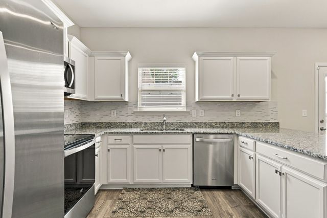 8245 Legacy Way, Pleasant View, TN 37146