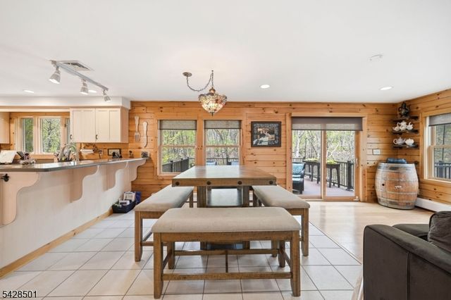 127 Jacobs Rd, Rockaway Twp., NJ 07435