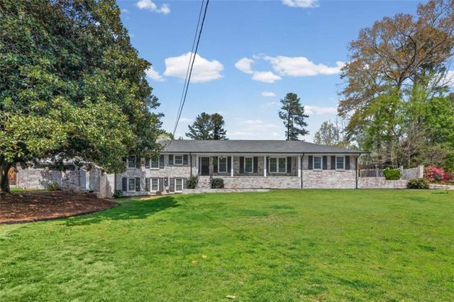 2808 Beverly Hills Drive, Marietta, GA 30068