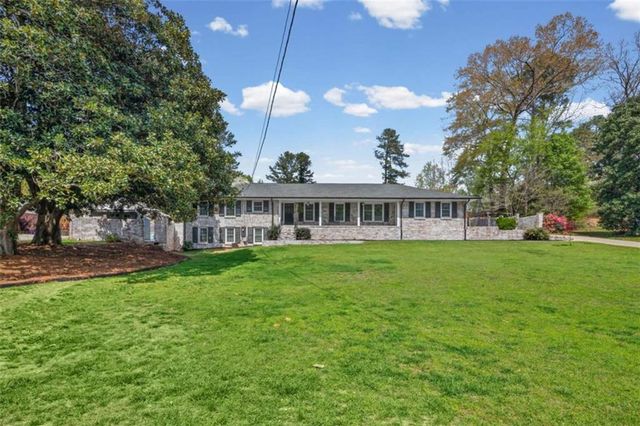 2808 Beverly Hills Drive, Marietta, GA 30068