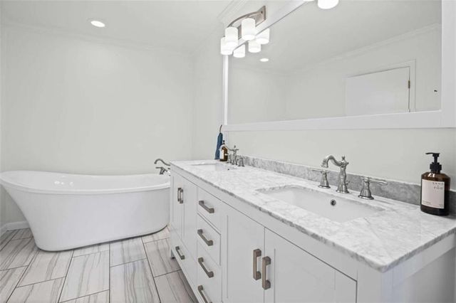 2808 Beverly Hills Drive, Marietta, GA 30068