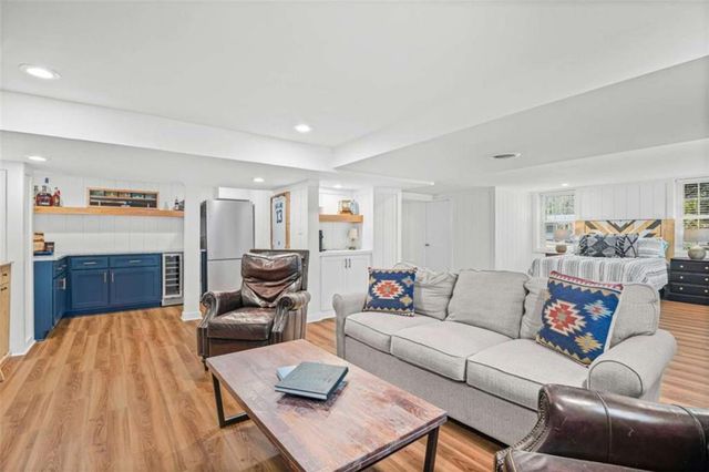 2808 Beverly Hills Drive, Marietta, GA 30068