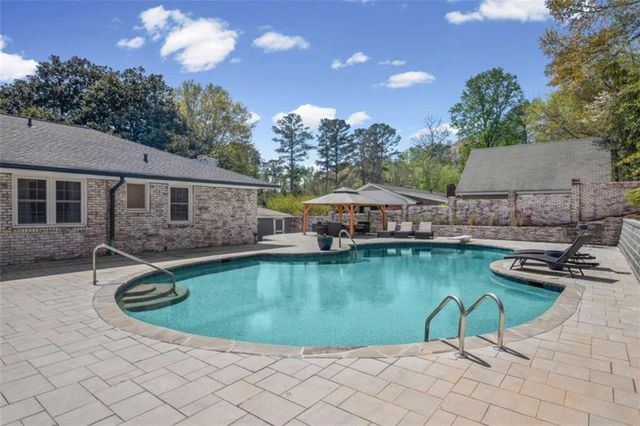 2808 Beverly Hills Drive, Marietta, GA 30068