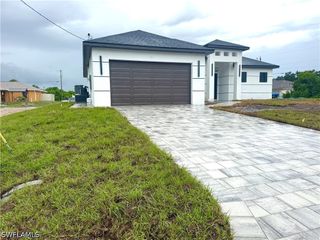 921 Martha AVE S, Lehigh Acres, FL 33974