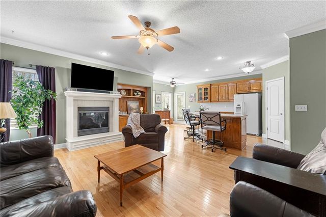 16313 S Chester Street, Olathe, KS 66062