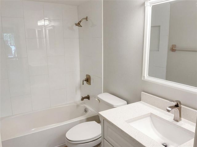 444 HUNTER CIRCLE, Kissimmee, FL 34758