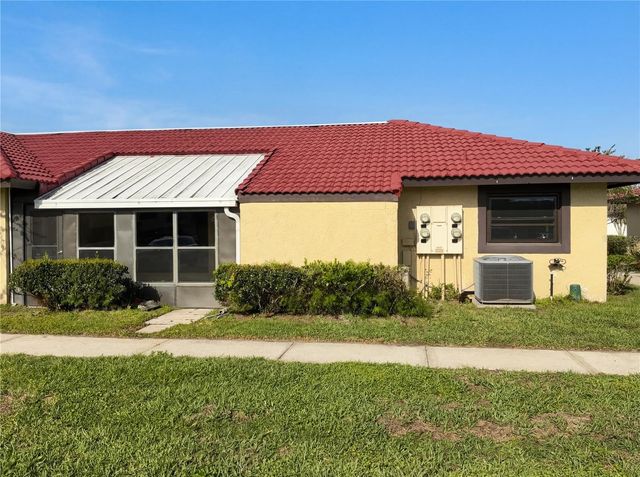 444 HUNTER CIRCLE, Kissimmee, FL 34758