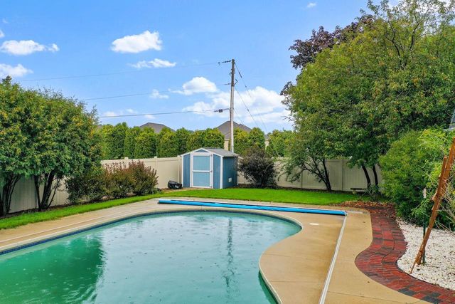 2910 GRANDE, Green Bay, WI 54301