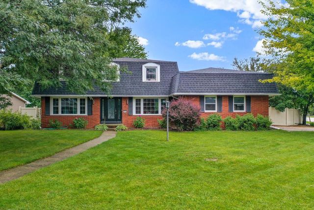 2910 GRANDE, Green Bay, WI 54301