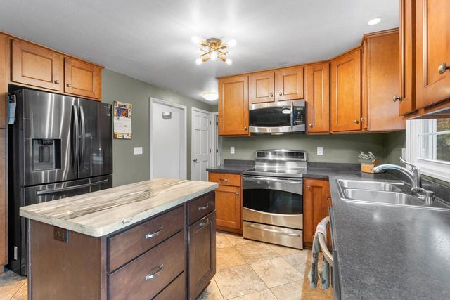 2910 GRANDE, Green Bay, WI 54301