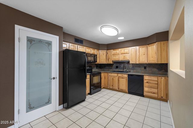 810 N 95TH Street, Mesa, AZ 85207