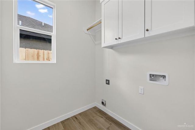 5801 N Rayo Del Sol Street, Edinburg, TX 78542