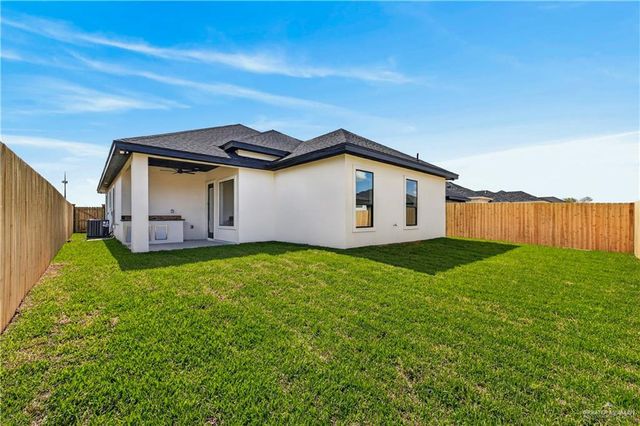 5801 N Rayo Del Sol Street, Edinburg, TX 78542