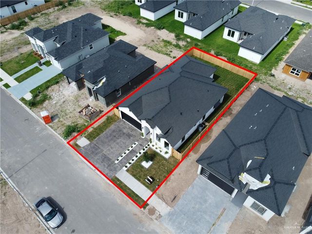 5801 N Rayo Del Sol Street, Edinburg, TX 78542