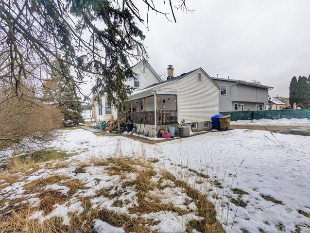 1700 43rd STREET, Kenosha, WI 53140