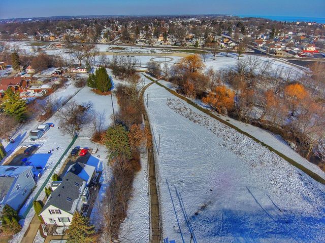 1700 43rd STREET, Kenosha, WI 53140